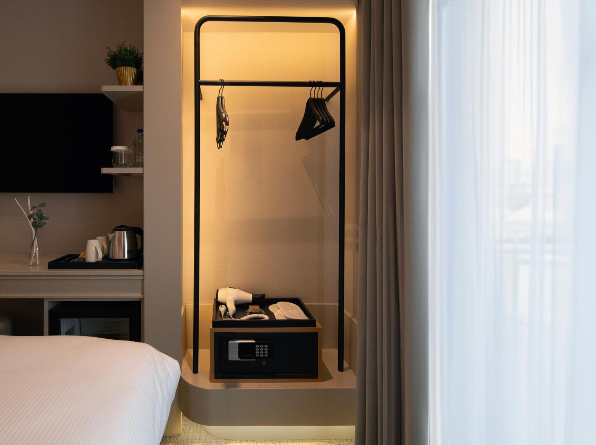 Otel Lunet Old